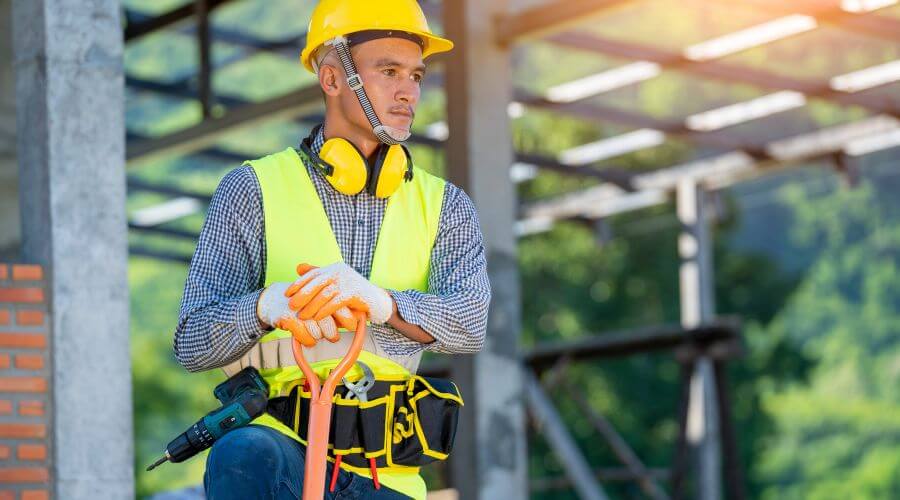 Professional gutter cleaning in Hermitage, AR